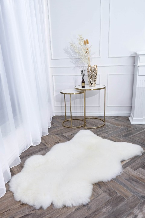 white sheepskin rug