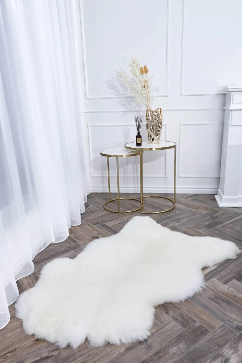 Genuine natural sheepskin white – medium