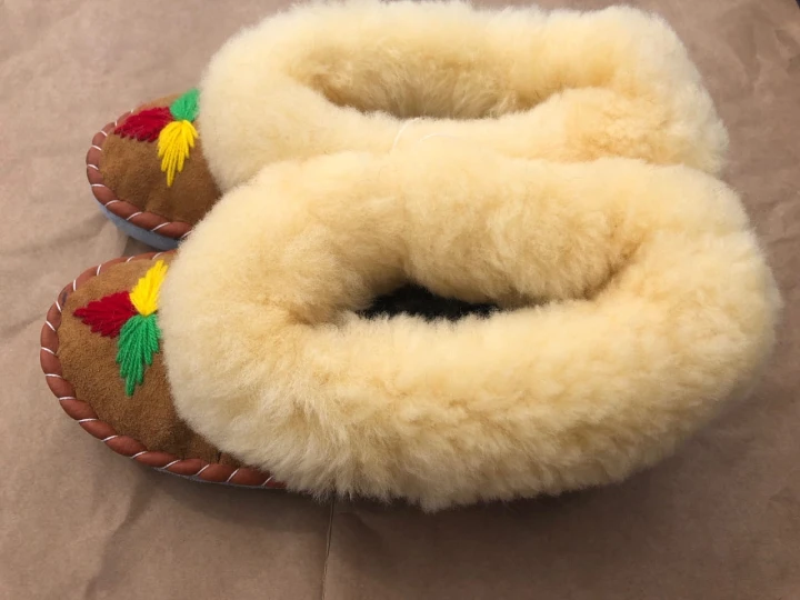 Sheepskin slippers – regional handmade slippers