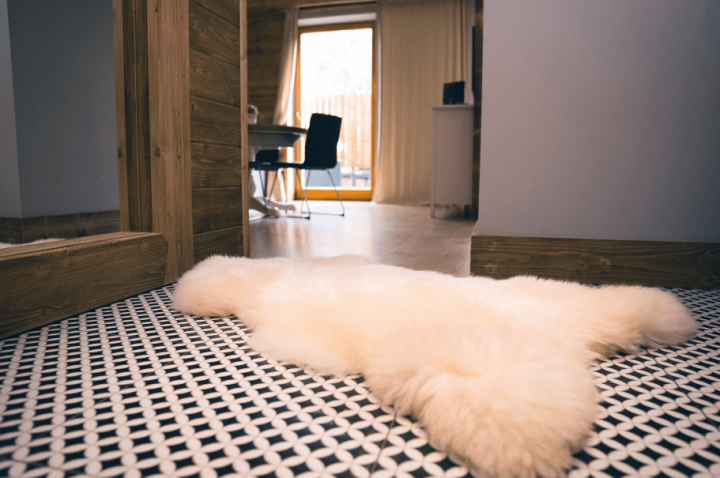 Genuine natural sheepskin cream