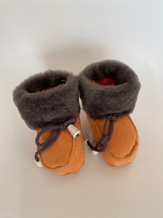 Buciki dziecięce ze skóry owczej 3