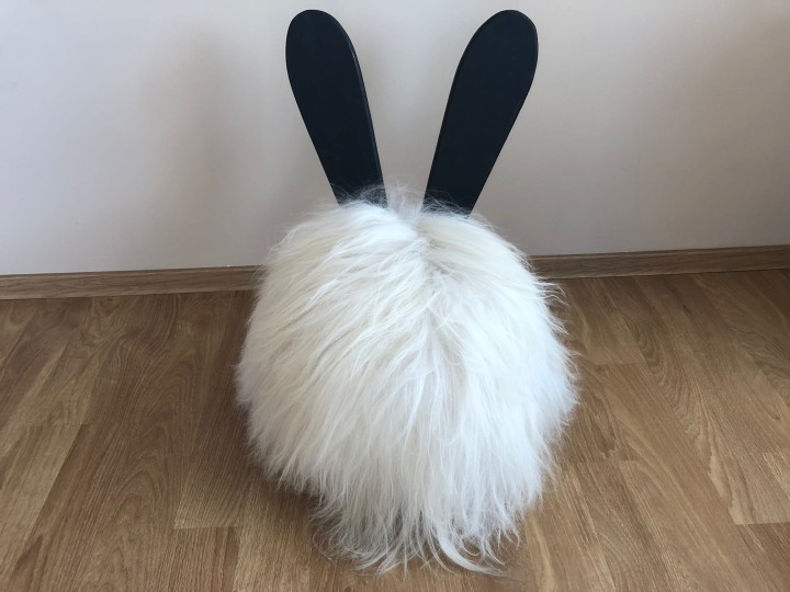 Zając dekoracyjny biały