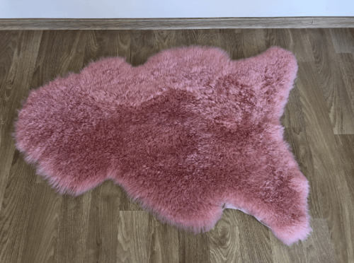 skóra owcza różowa